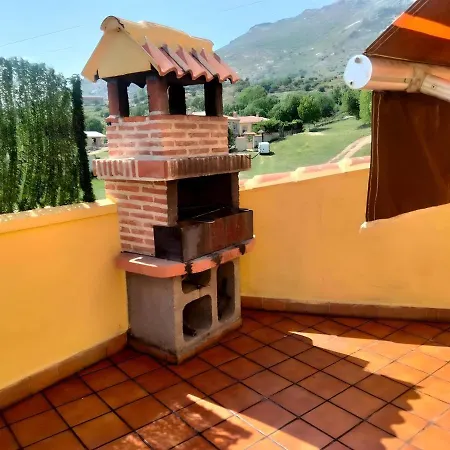 Casa Grande Con Barbacoa Y Chimenea *
